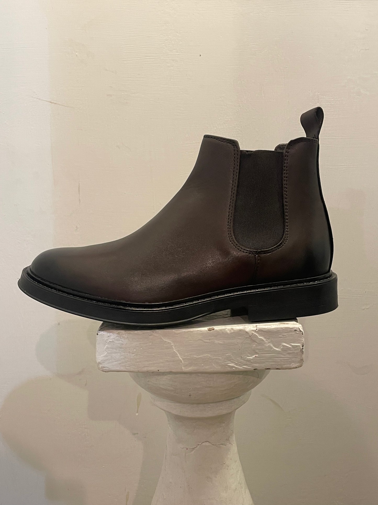 AG TREND Stivaletto con elastico laterale colore testa di moro