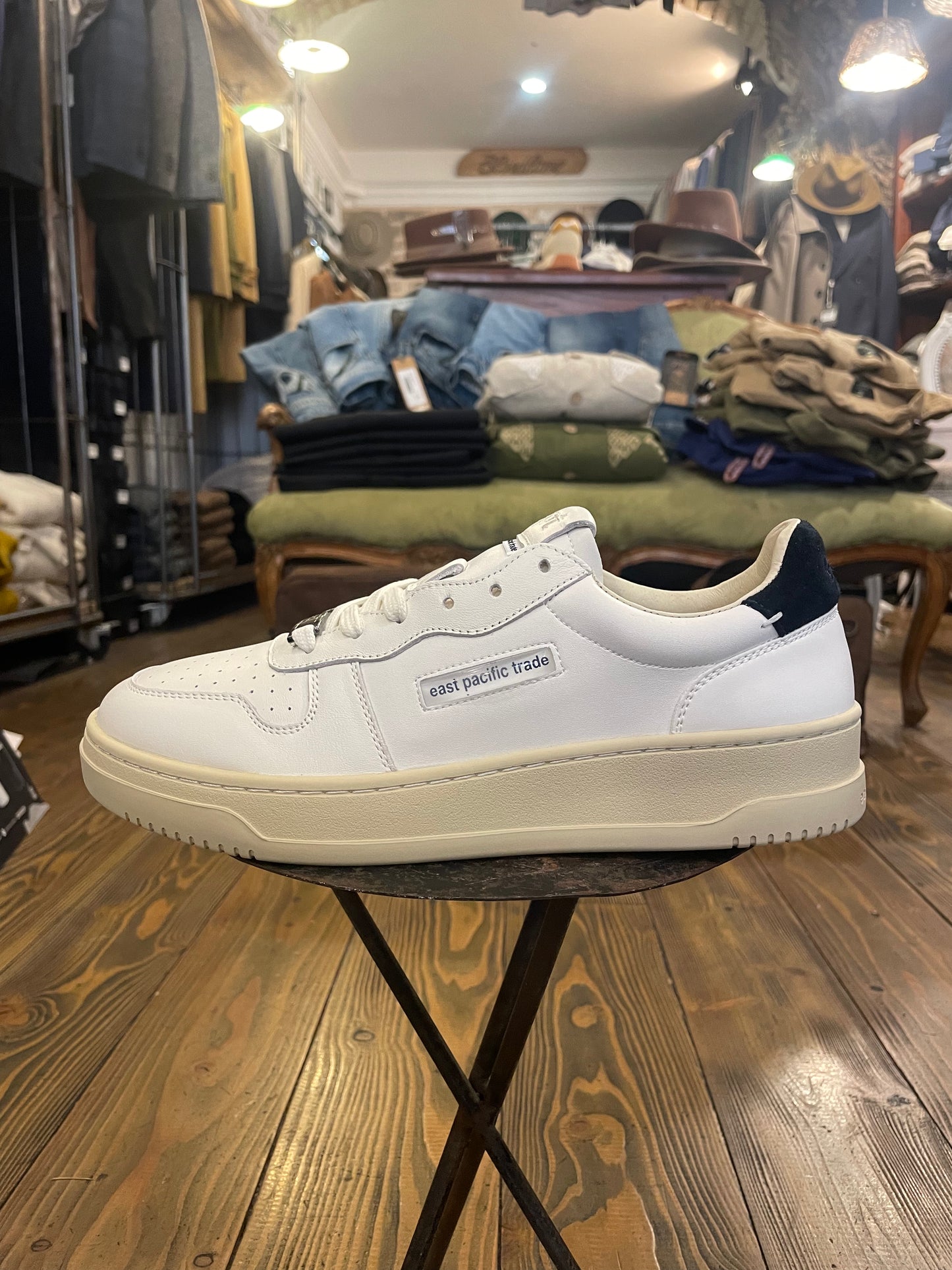 Sneakers EPT East Pacific Trade Modello Court Colore Off White/Navy