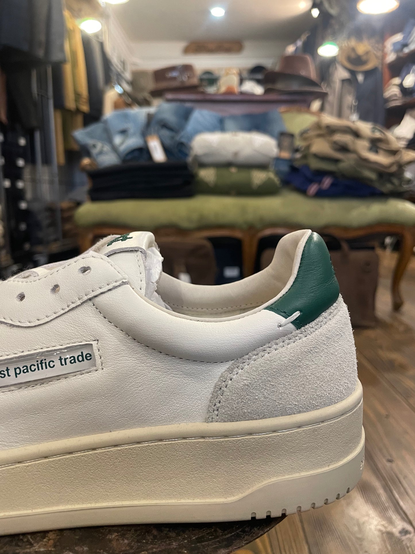 Sneakers EPT East Pacific Trade Modello Court Colore Off White/Green