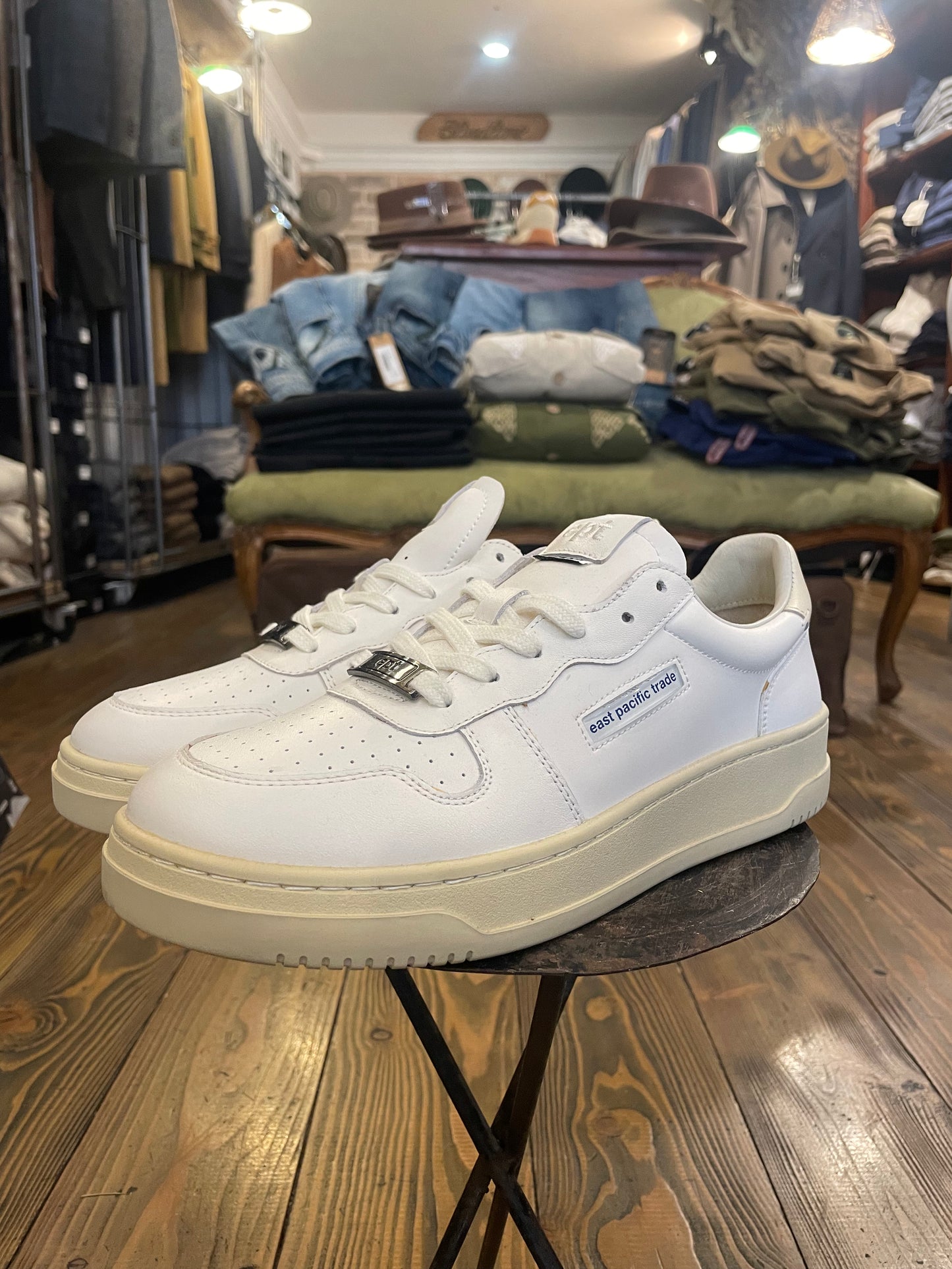 Sneakers EPT East Pacific Trade Modello Court Colore Off White