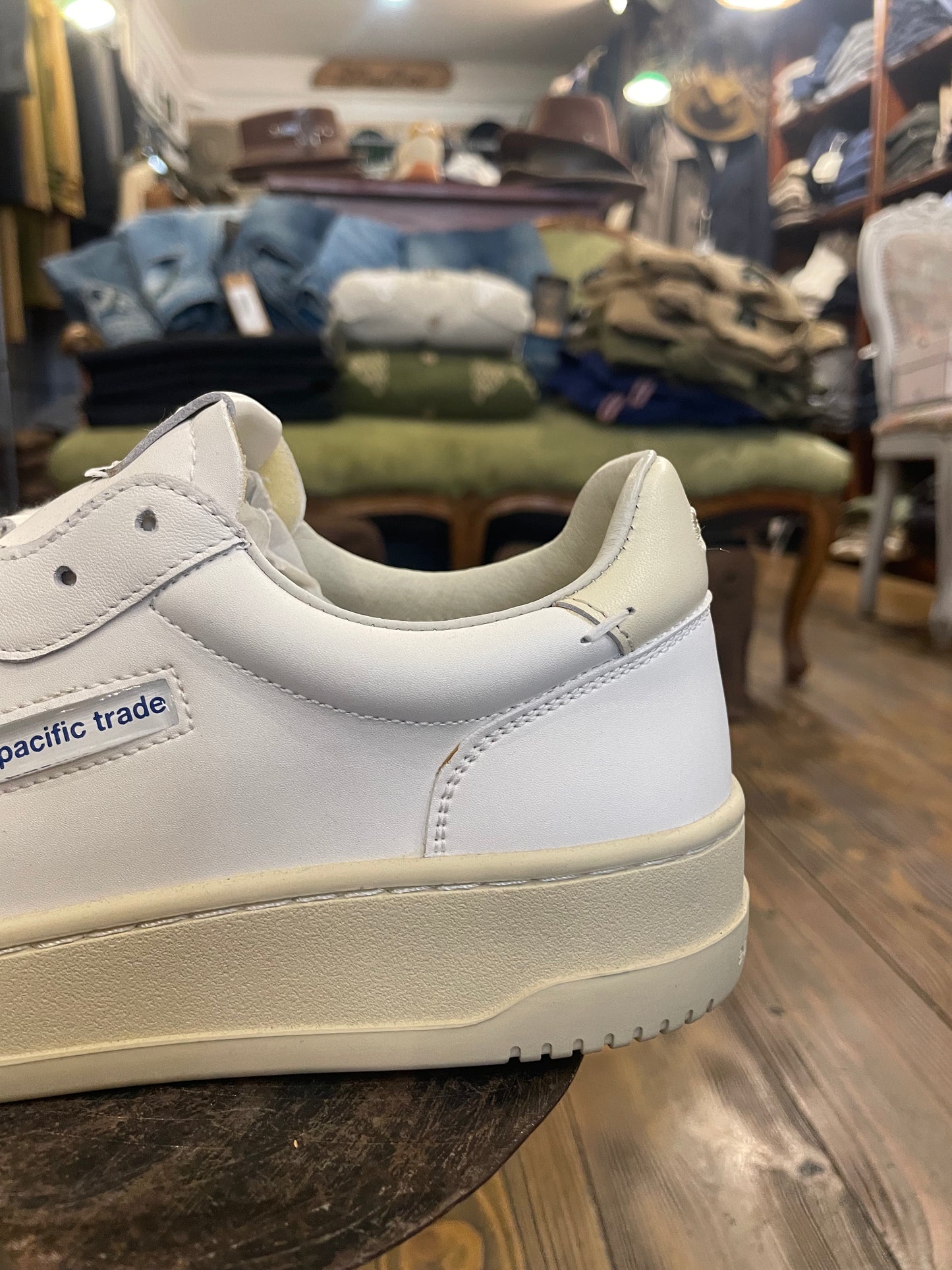Sneakers EPT East Pacific Trade Modello Court Colore Off White