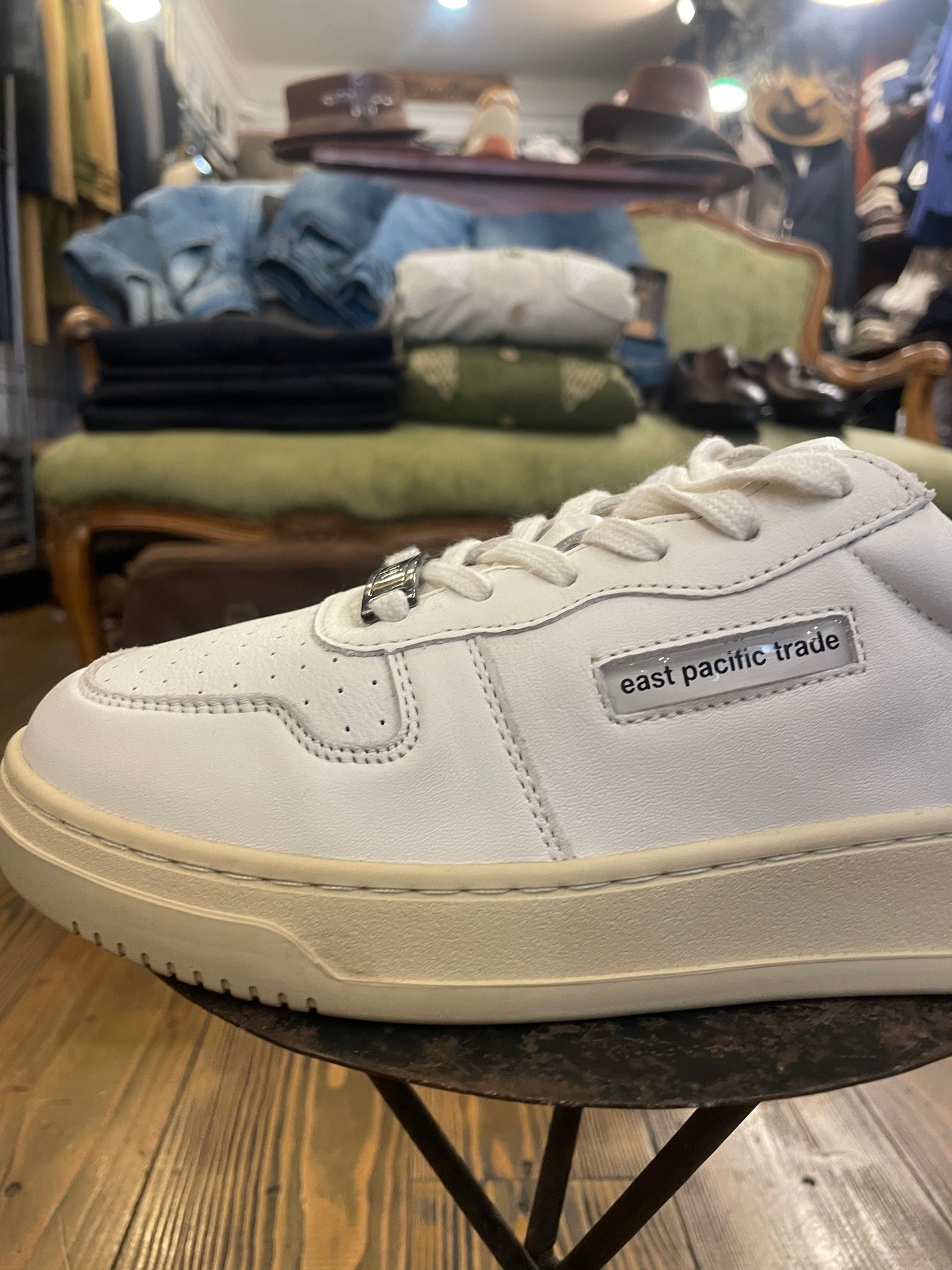 Sneakers EPT East Pacific Trade Modello Court Colore Off White/Black