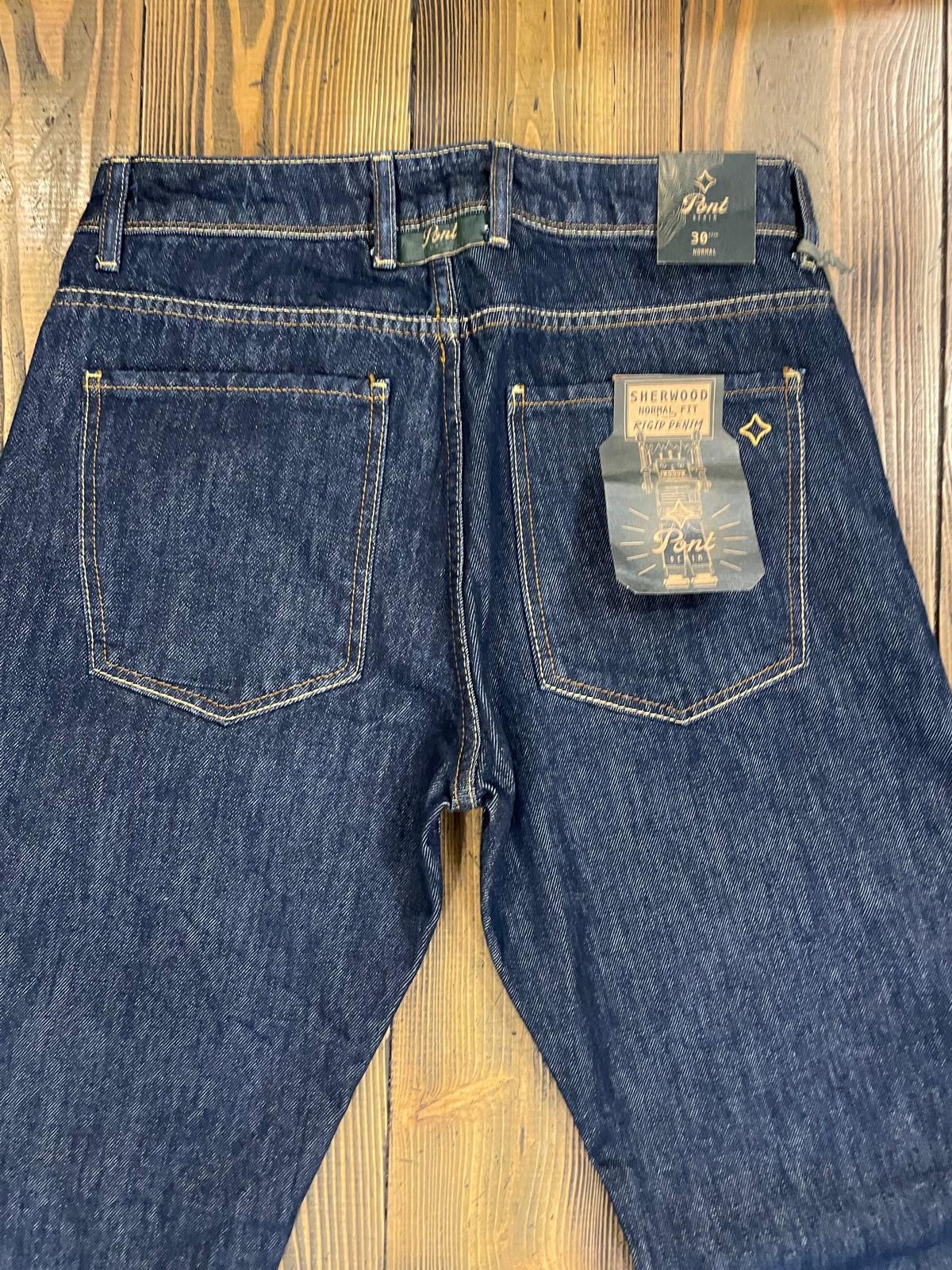 SHEZB00T30 Jeans- RB00