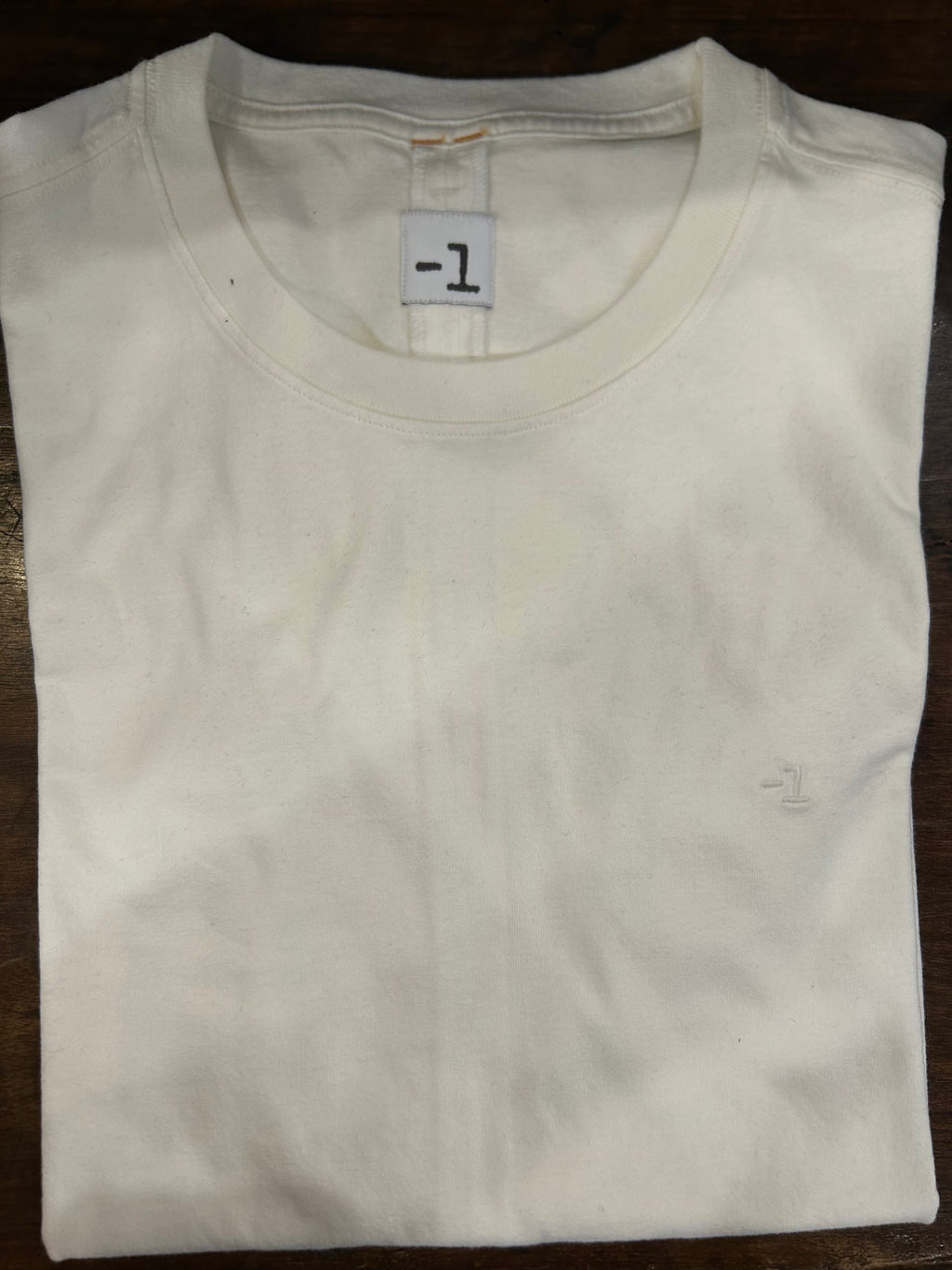 MINUS ONE T-SHIRT 100% COTONE COLORE OFF WHITE MANICA CORTA COTONE TRATTATO CON EFFETTO INVECCHIATO
