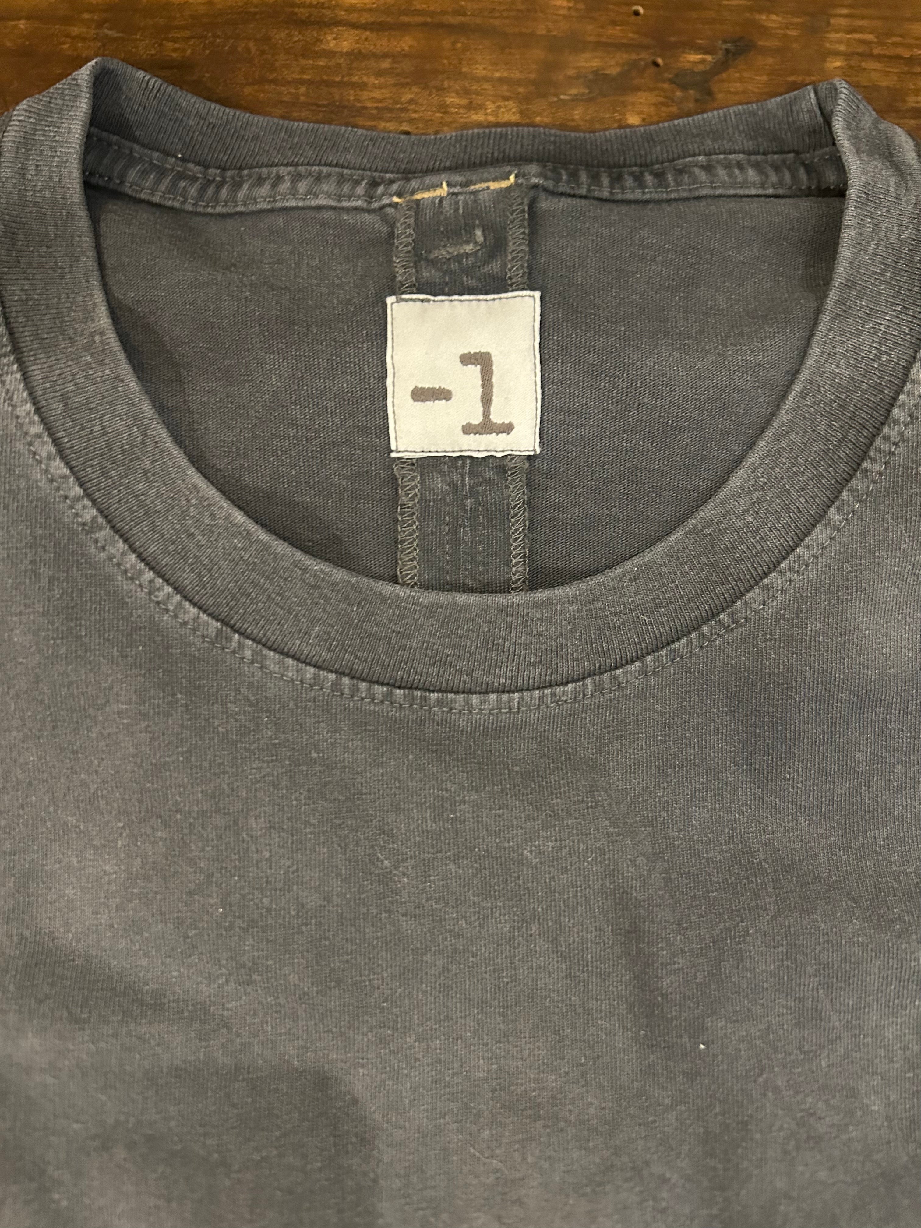 MINUS ONE T-SHIRT 100% COTONE COLORE WASHED BLACK MANICA CORTA COTONE TRATTATO CON EFFETTO INVECCHIATO