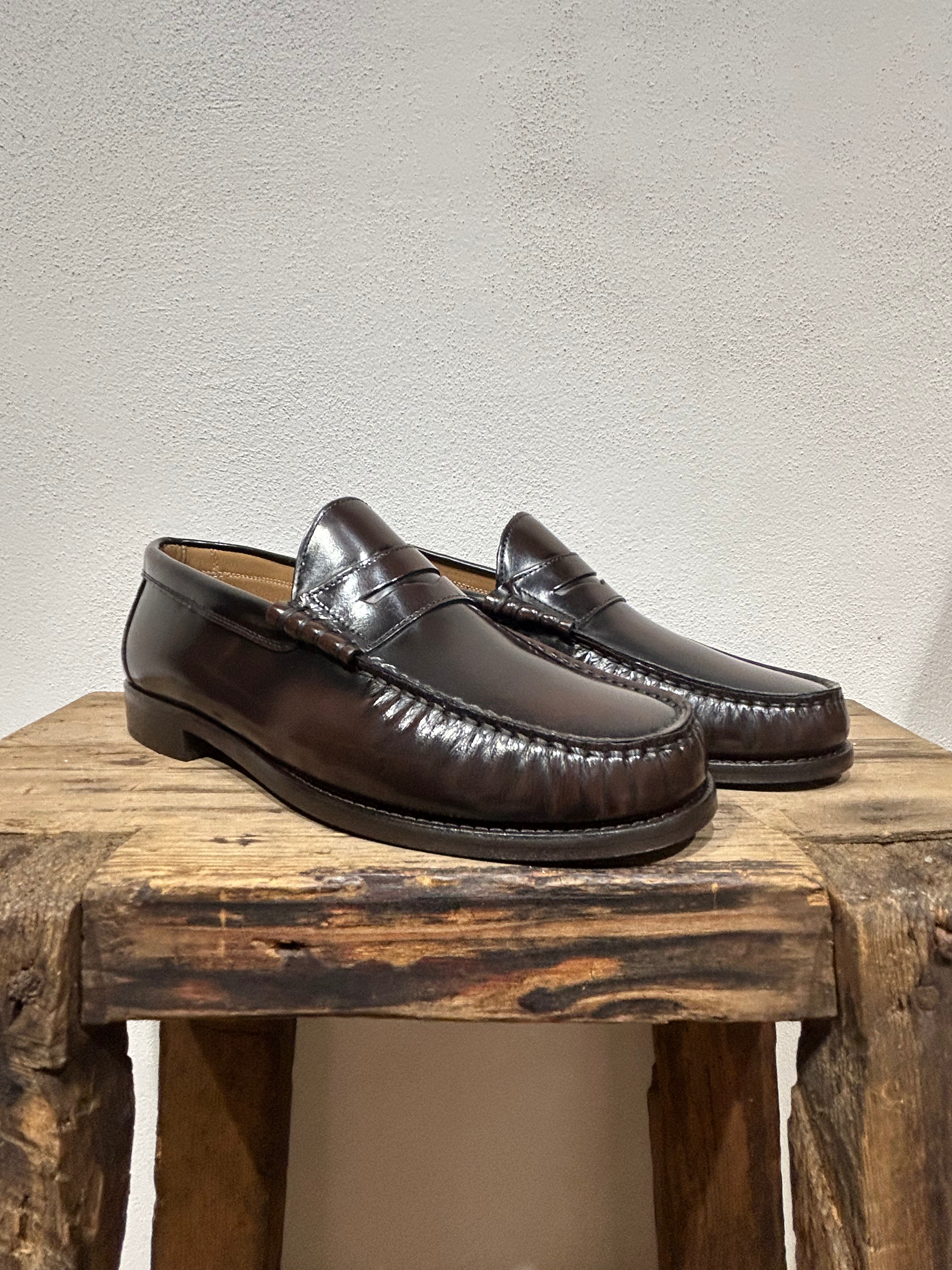 MOCASSINO KEBO PENNY COLLEGIALE ABRASIVATO TESTA DI MORO FONDO CUOIO