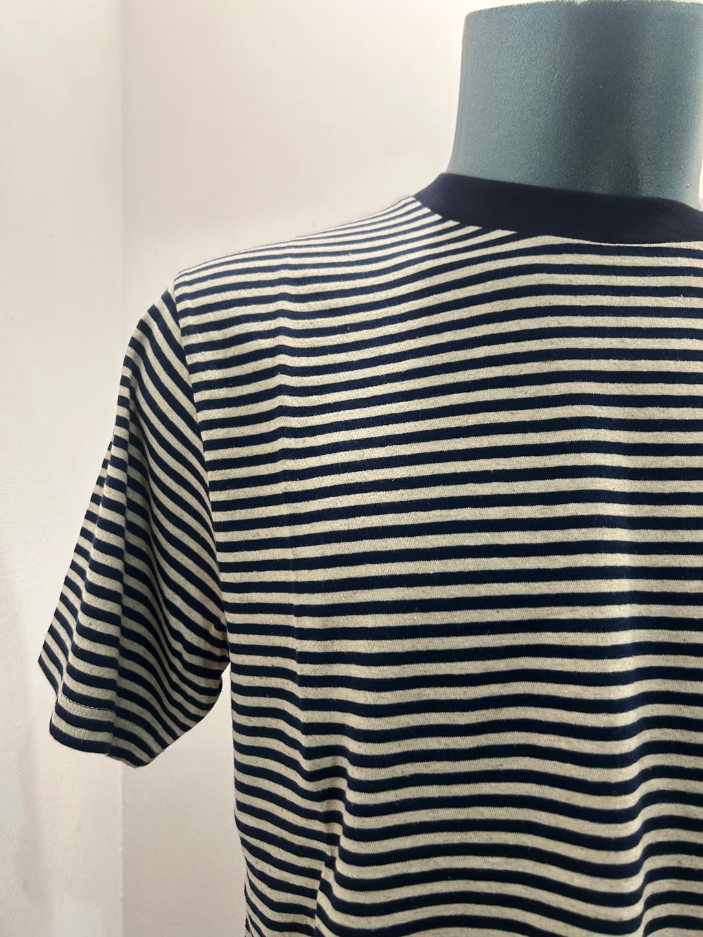N THE BOX T-SHIRT STRIPE PANNA/BLU 85% COTONE 15% LINO 100% MADE IN ITALY