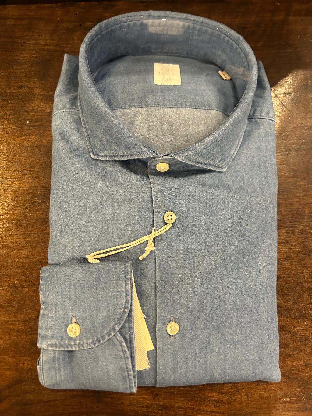 GMF CAMICIA FIT REGOLARE IN CHAMBRAY CON COLLO FRANCESE MADE IN ITALY