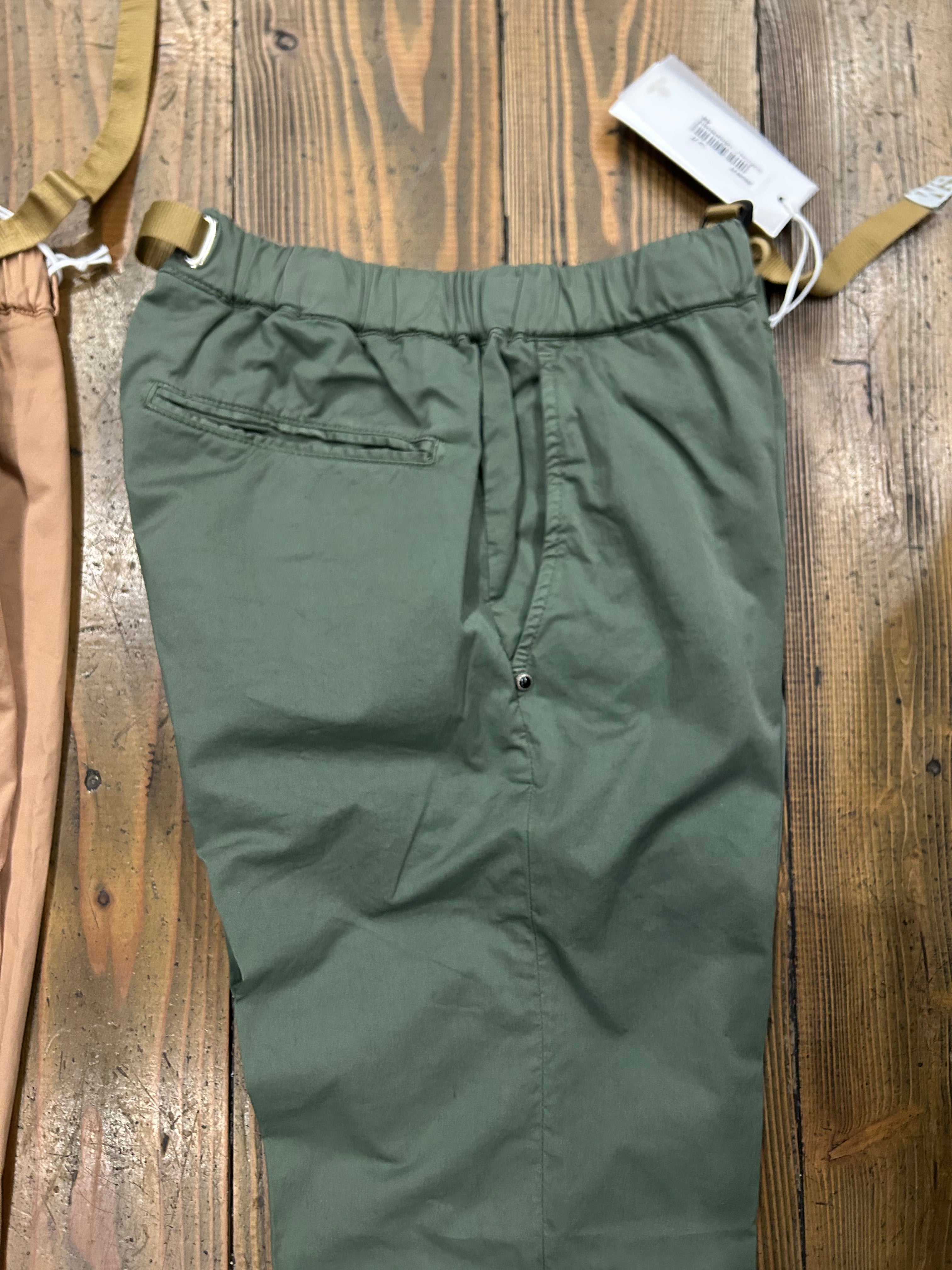 WHITE SAND PANTALONI COLORE VERDE VESTIBILITA’ COMODA 100% COTONE MADE IN ITALY