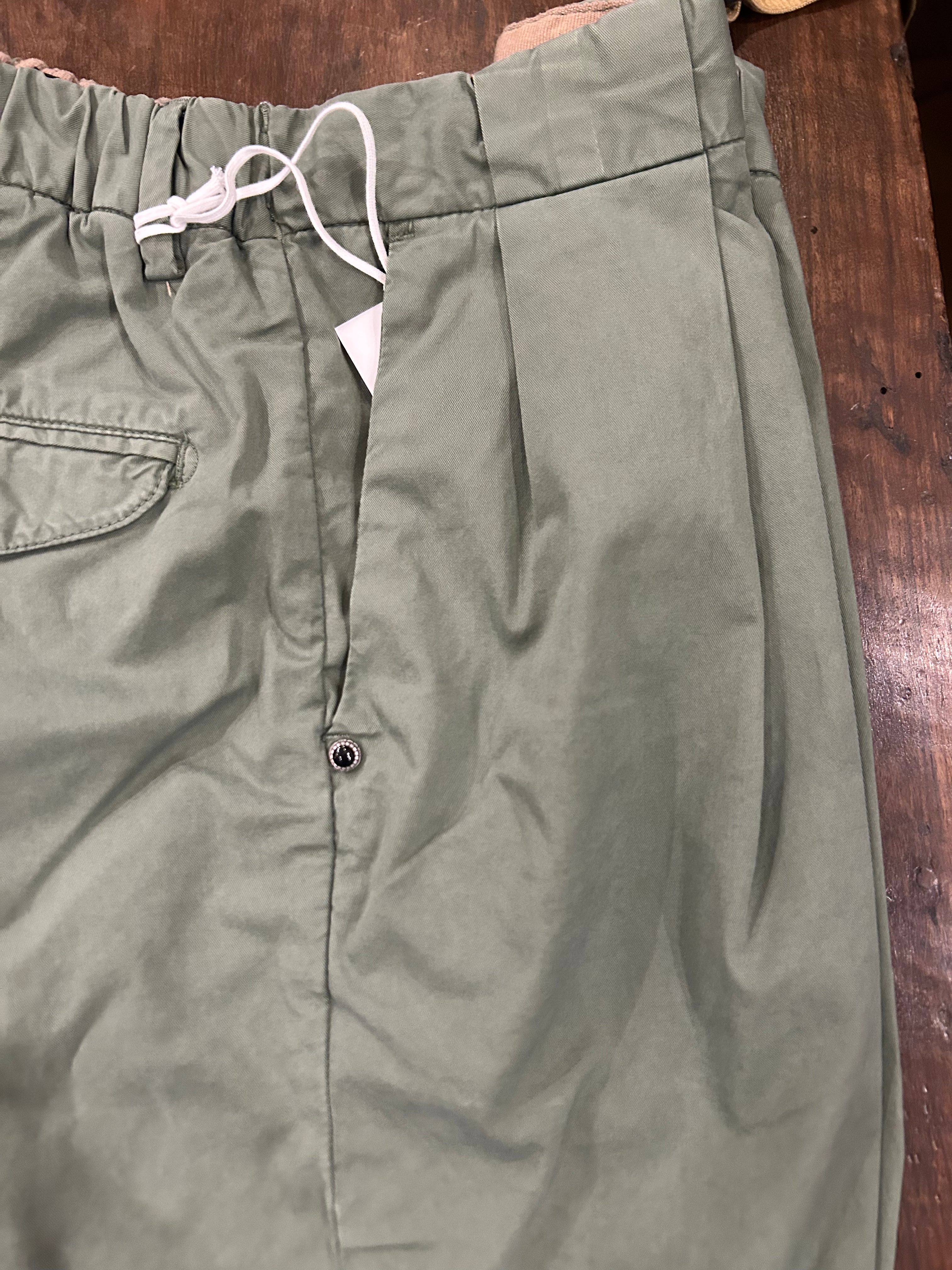 WHITE SAND COLORE VERDE MILITARE COTONE ED ELASTANE CON DOPPIA PENCE VESTIBILITA’ COMODA 26SU52 190 MADE IN ITALY