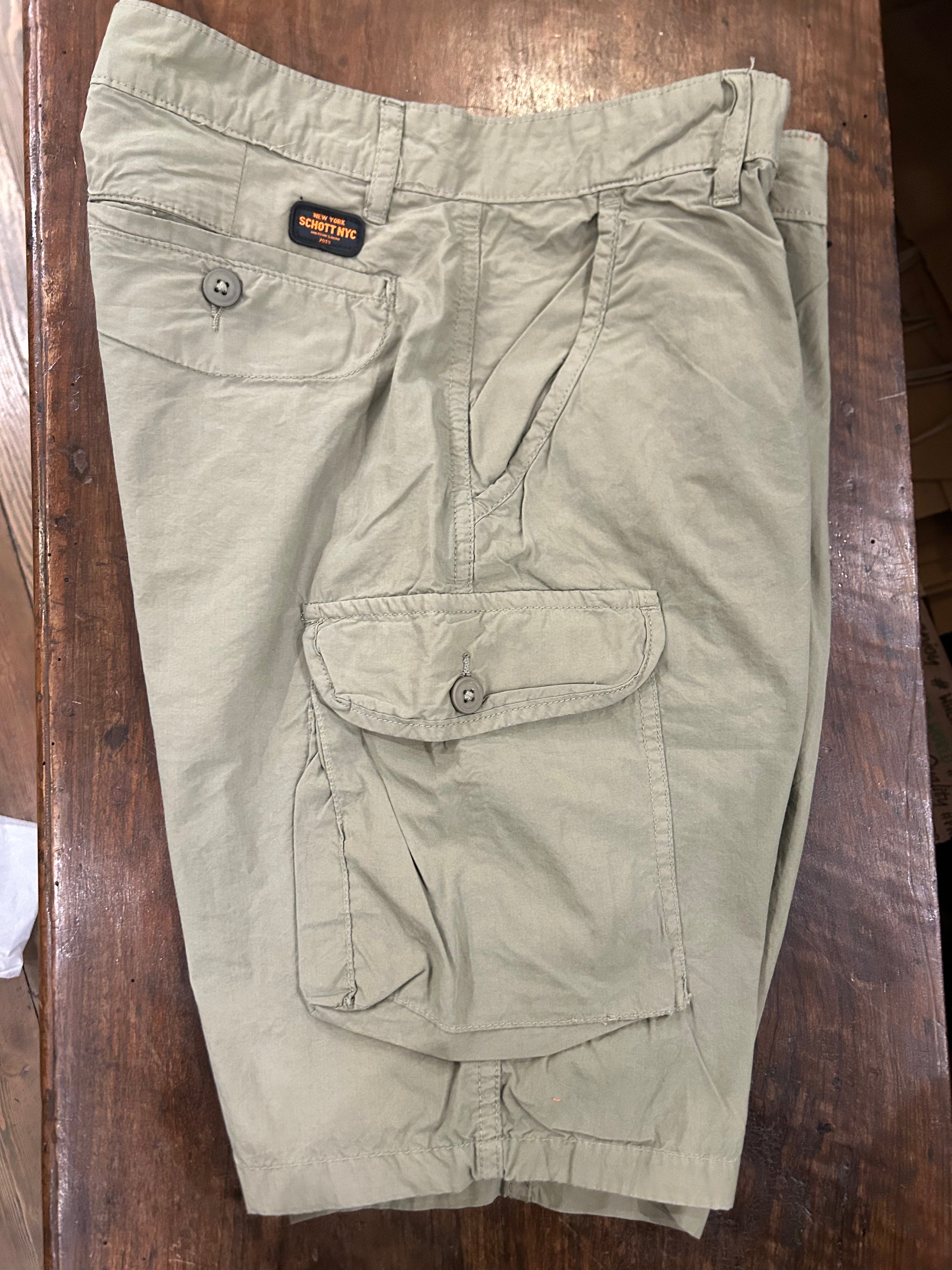 SCHOTT  N.Y.C. BERMUDA CARGO VERDE MILITARE REGULAR FIT 100% COTONE