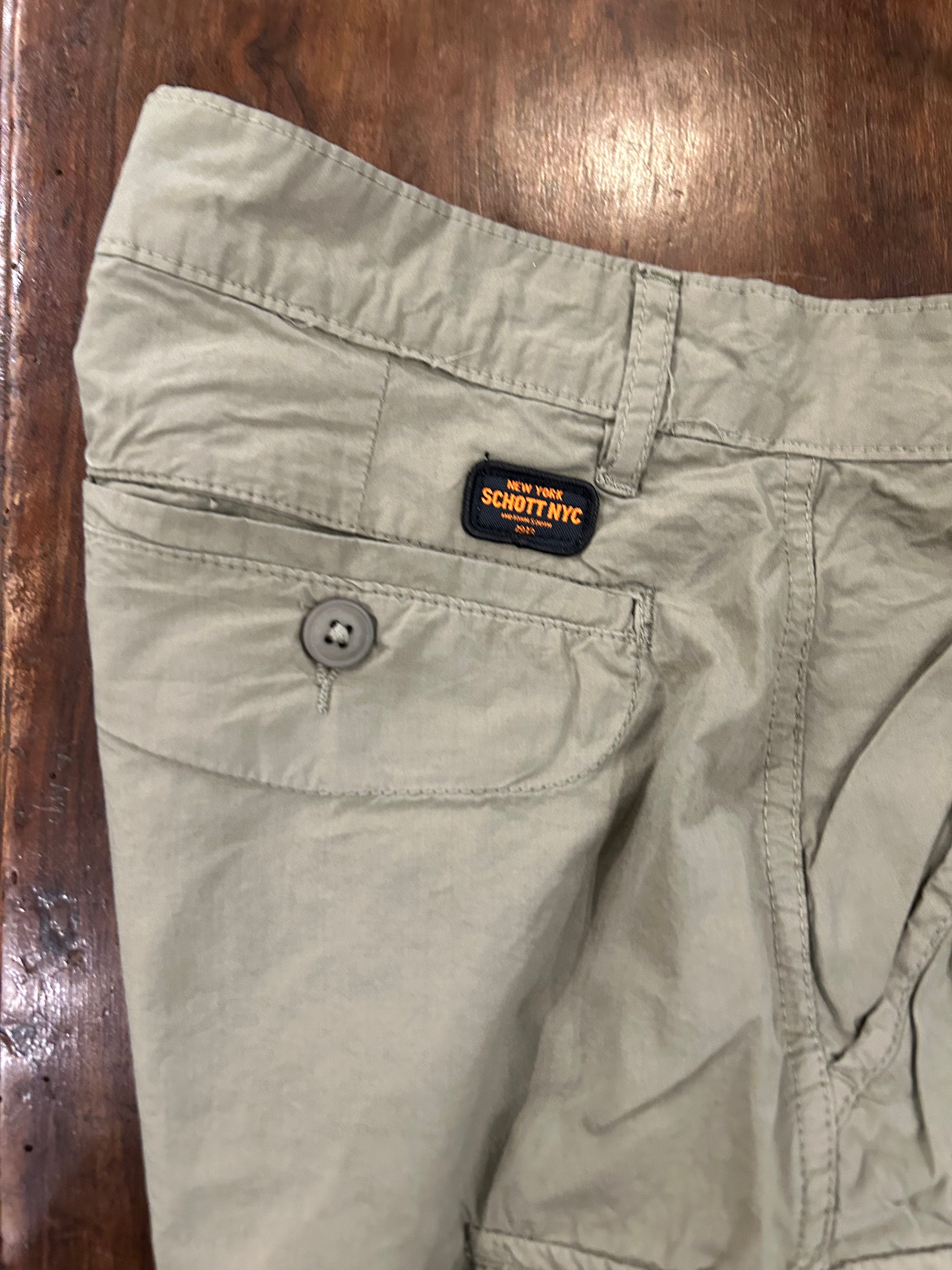 SCHOTT  N.Y.C. BERMUDA CARGO VERDE MILITARE REGULAR FIT 100% COTONE