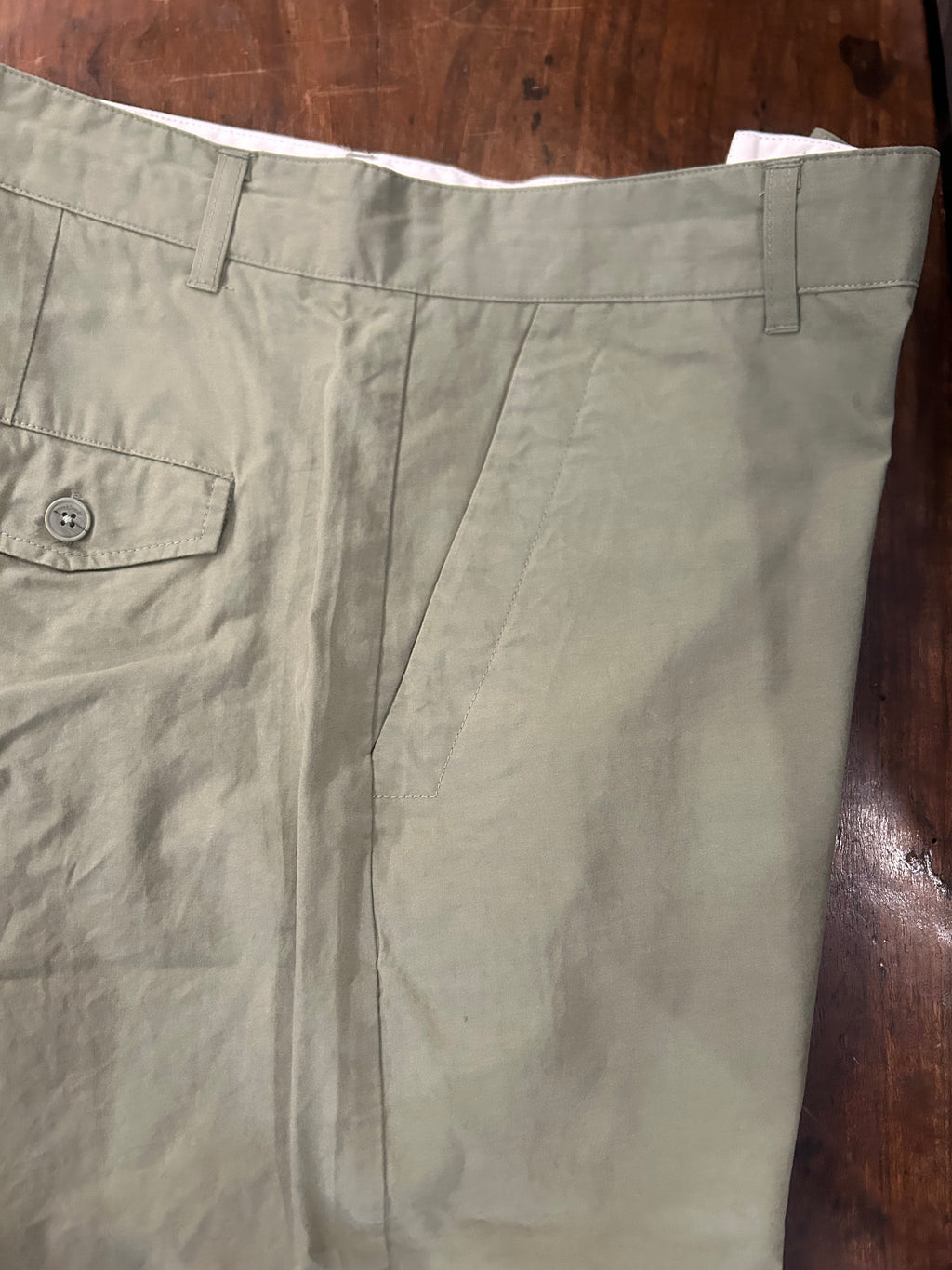 ANERKJENDT BERMUDA AKJAN COLORE VERDE MILITARE 100% COTONE VESTIBILITA’ COMODA