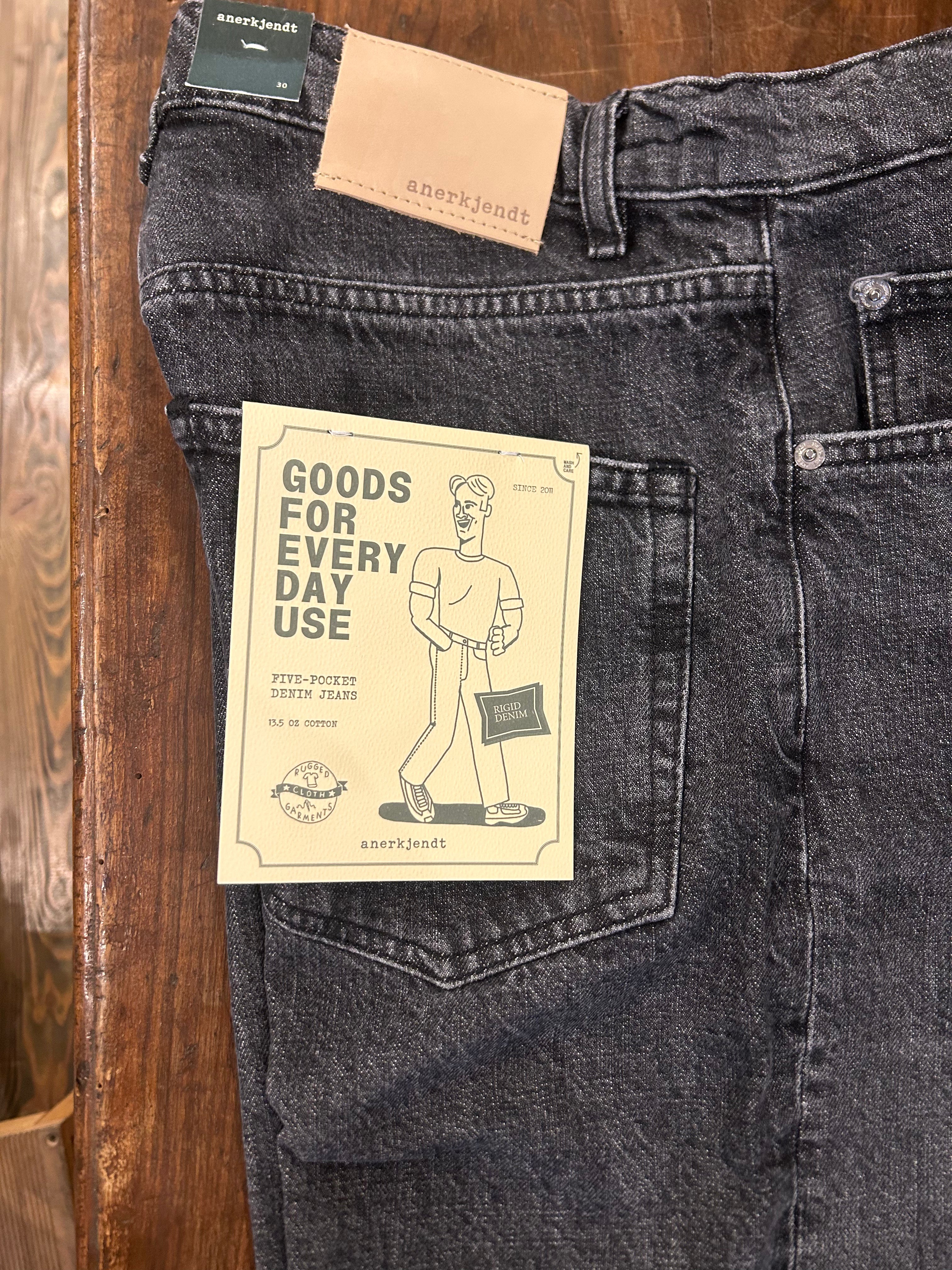 ANERKJENDT BERMUDA BLACK DENIM