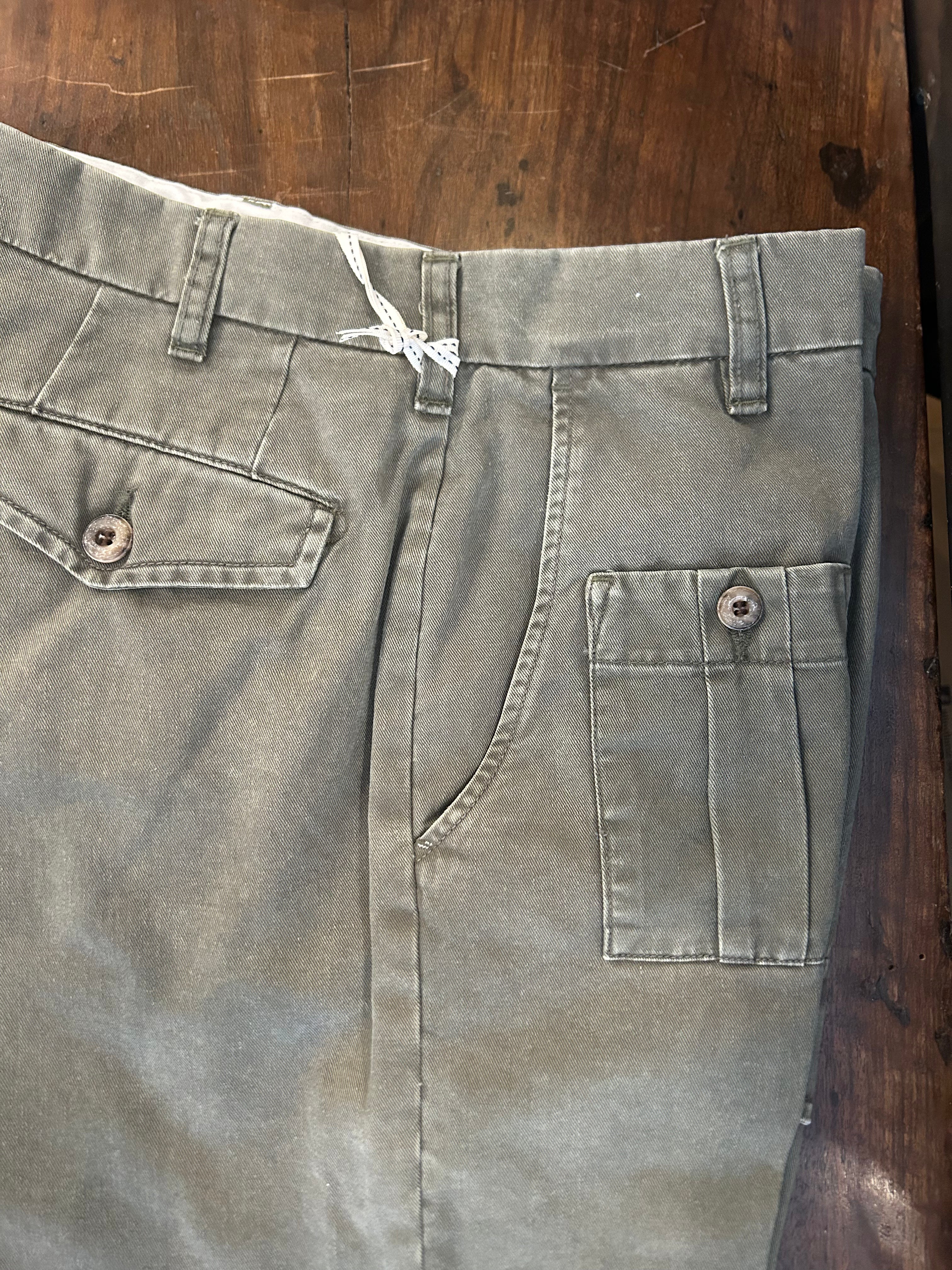 PERFECTION BERMUDA CARGO VERDE MILITARE MODERN FIT 100% COTONE ALGODON CON TASCA LATERALE ED UNA FRONTALE MADE IN ITALY