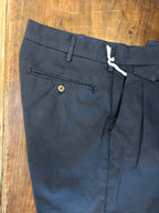 PERFECTION BERMUDA CON DOPPIA PENCE E TASCA PORTA-TABACCO COLORE NAVY VESTIBILITA’ MODERN FIT MADE IN ITALY