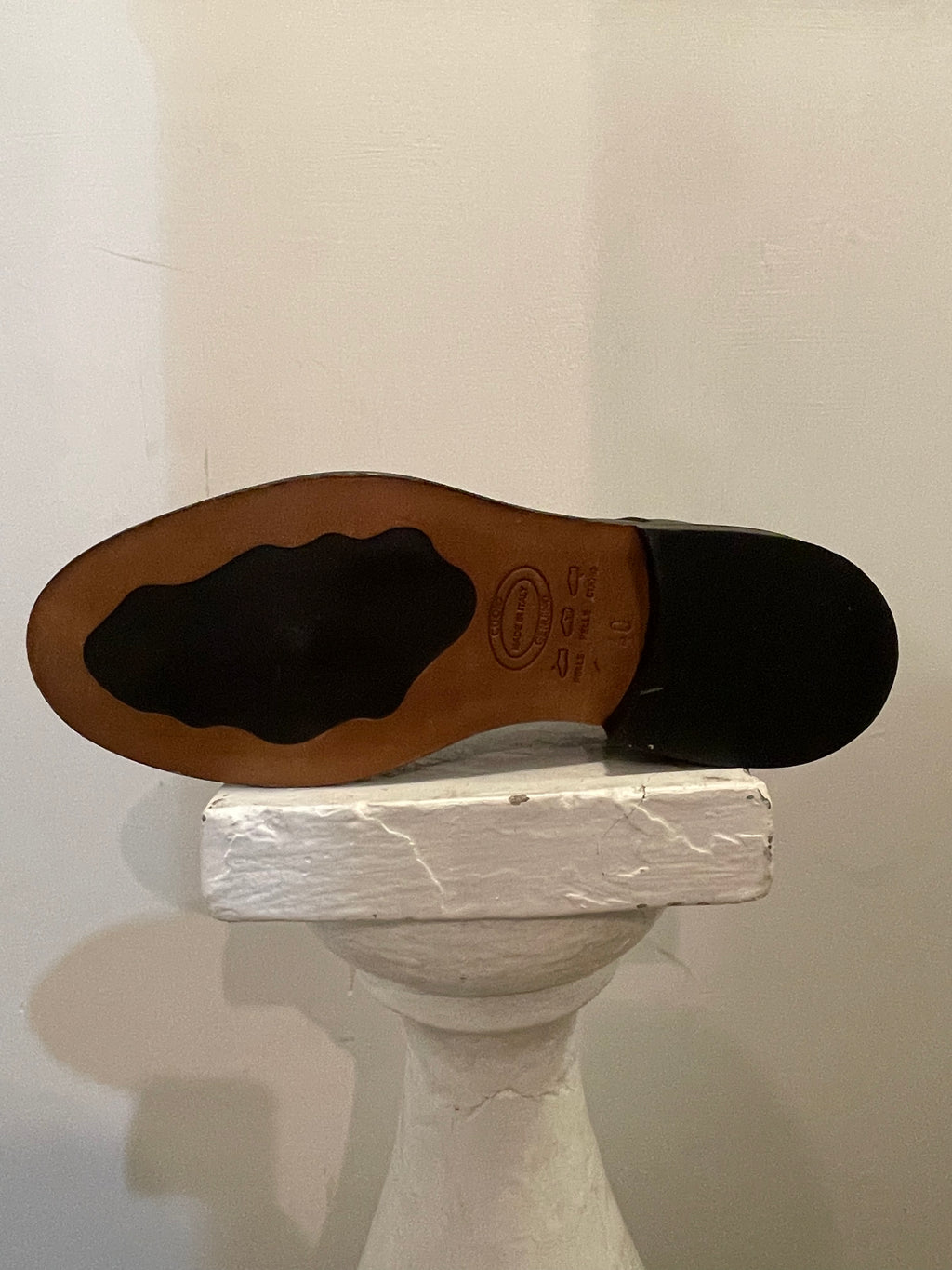 AG TREND Stringata classica fondo cuoio colore testa di moro SH12