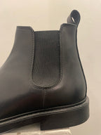 AG TREND Stivaletto in vitello nero con elastico laterale