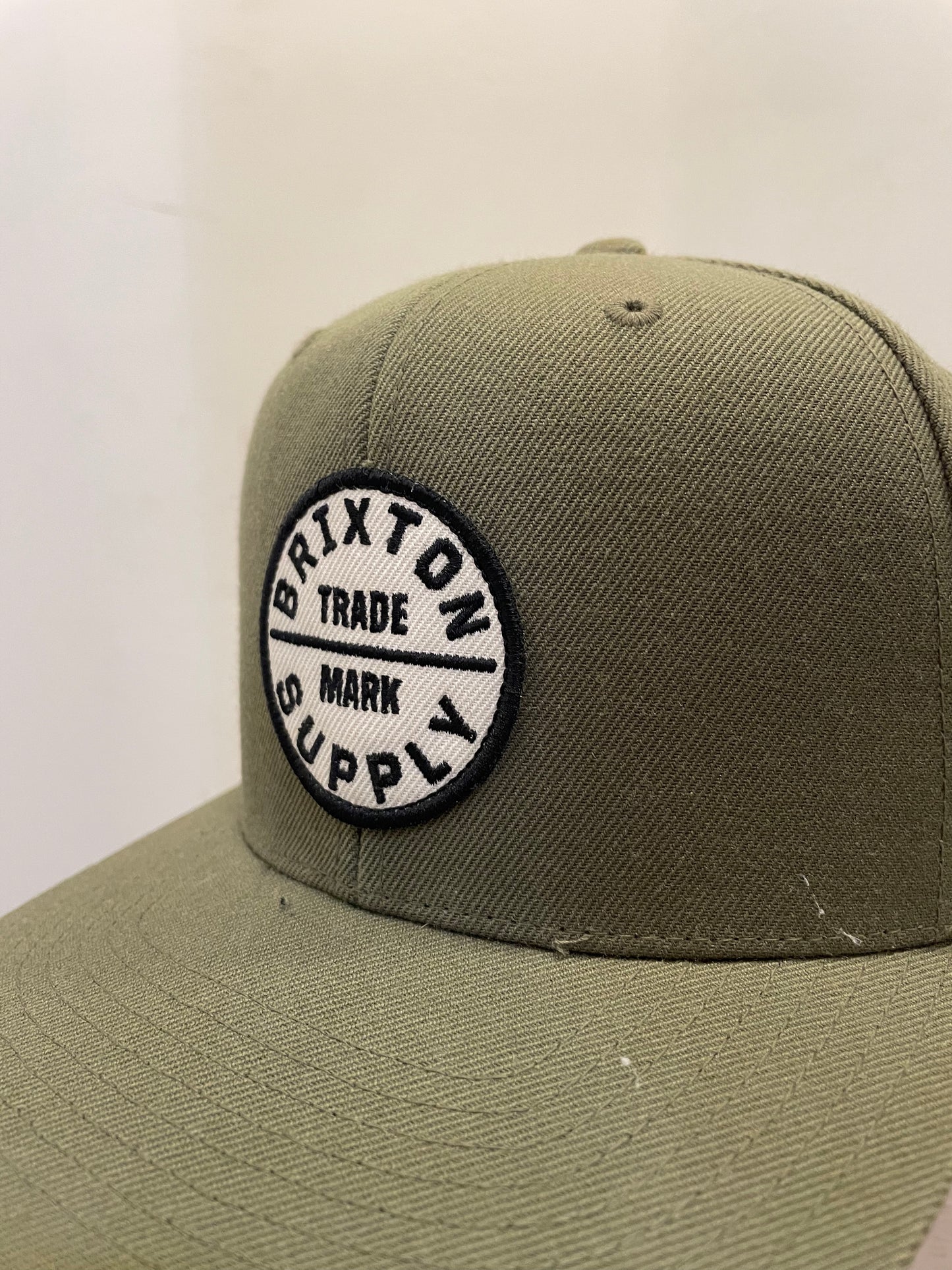 BRIXTON Cappello Con Visiera OATH III SNAPBACK Olive