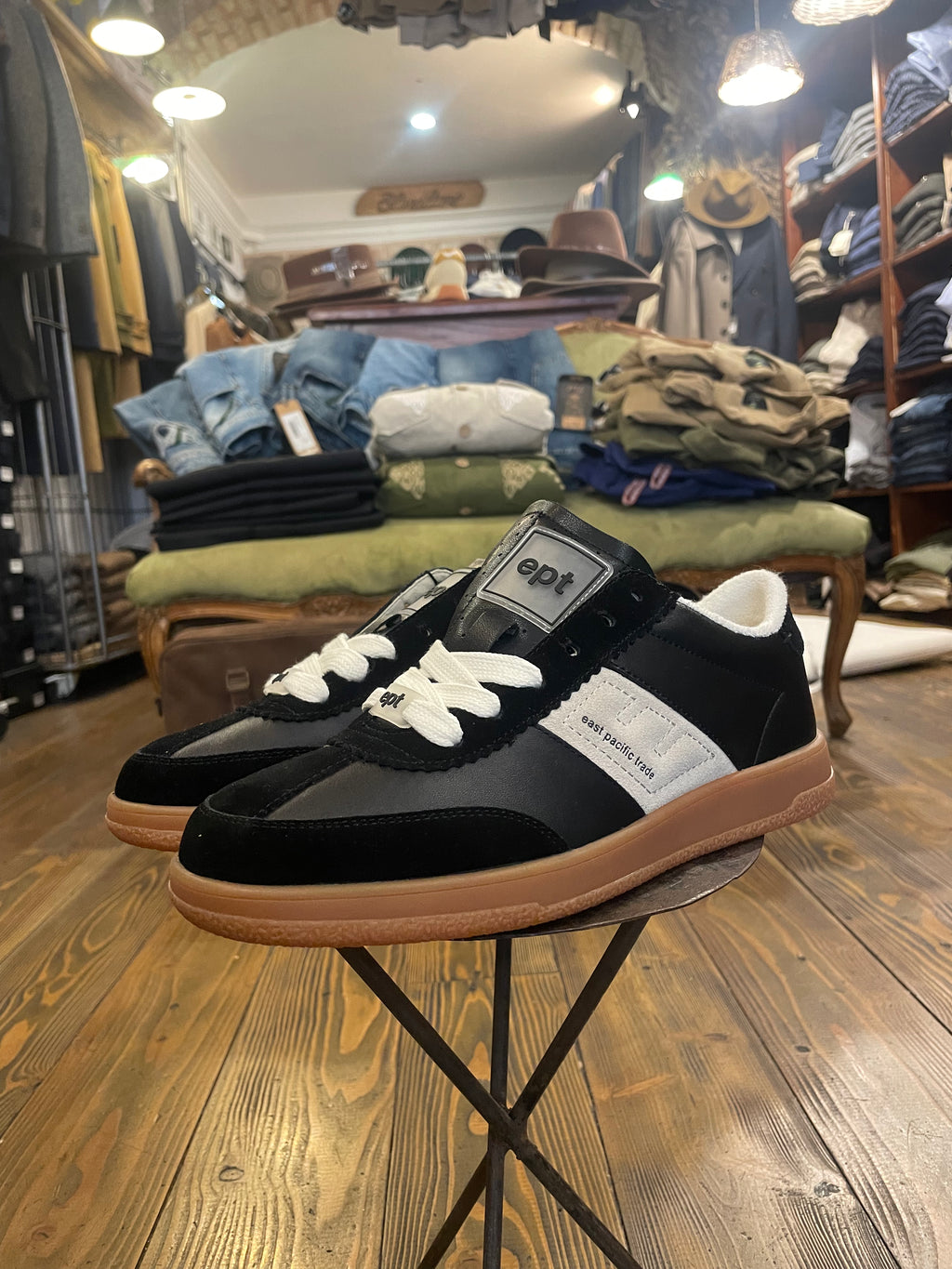 SCARPE EPT East Pacific Trade Santos Colore Black/Gum