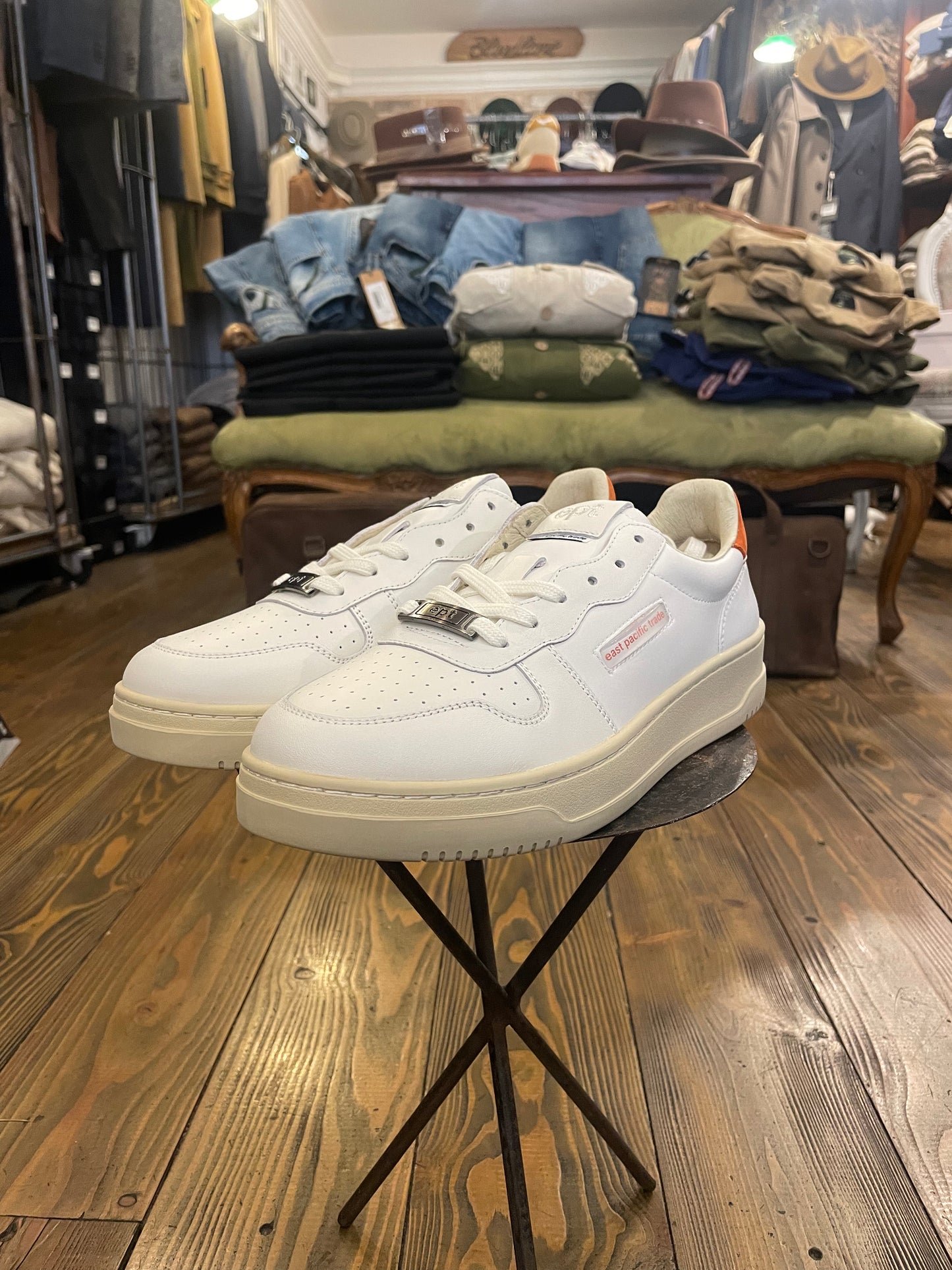 Court Off White / Orange - Scarpe