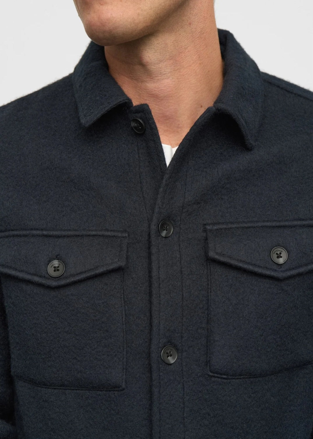 AKOSCAR BOILED WOOL OVERSHIRT ANERKJENDT COLOR SKY CAPTAIN