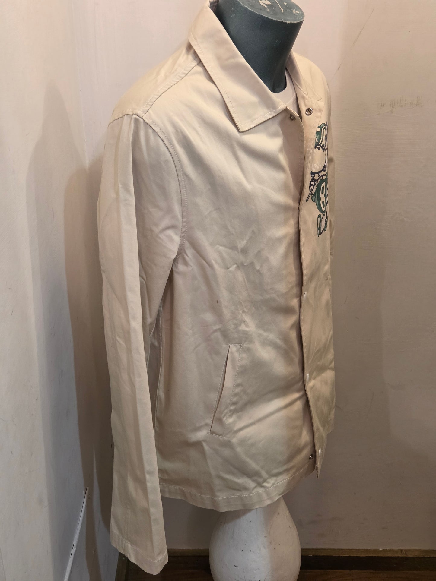 FRONT STREET 8 MAN COACH JACKET