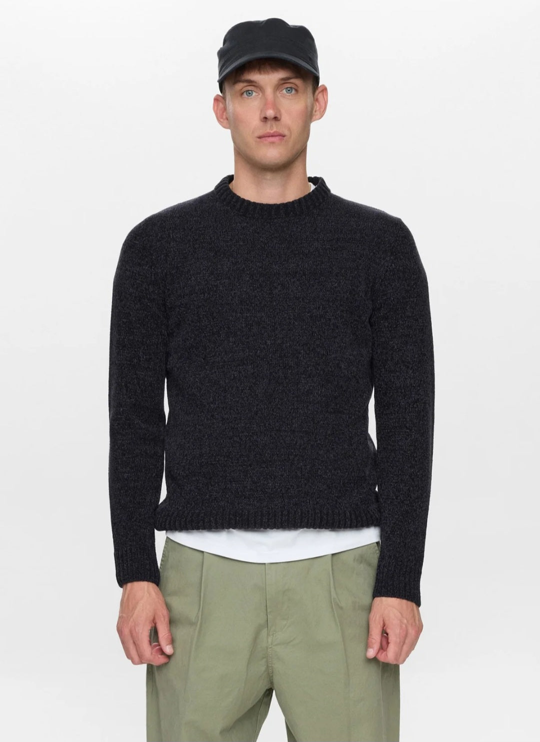 AKSUNE CHENILLE KNIT ANERKJENDT COLOR CAVIAR