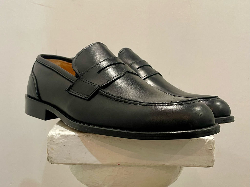 AG TREND Mocassino Collegiale Penny Vitello Colore Nero SH 68