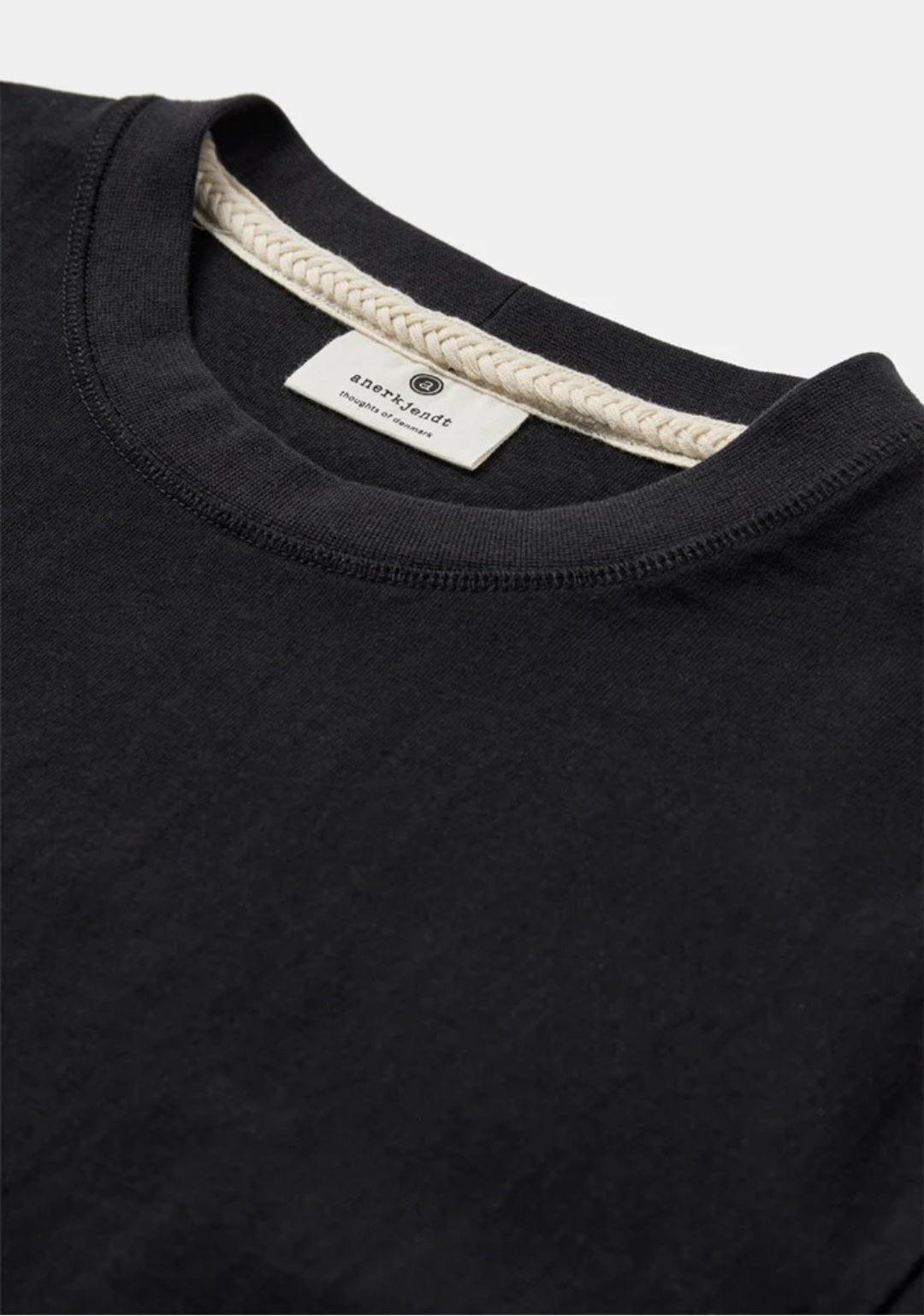 T-SHIRT ANERKJENDT MODELLO AKVILLADS COLOR CAVIAR