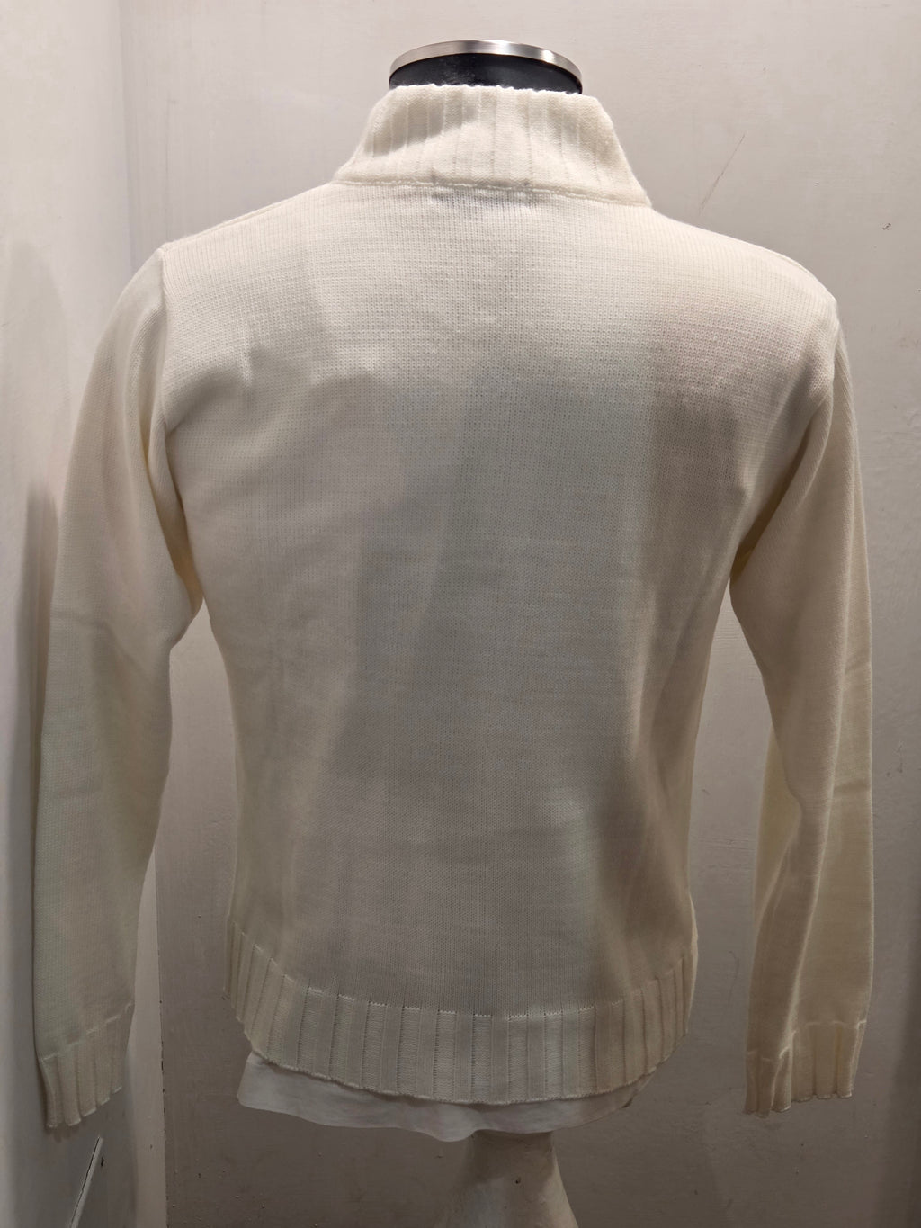 CARDIGAN AG TREND CON BOTTONI COLOR BIANCO