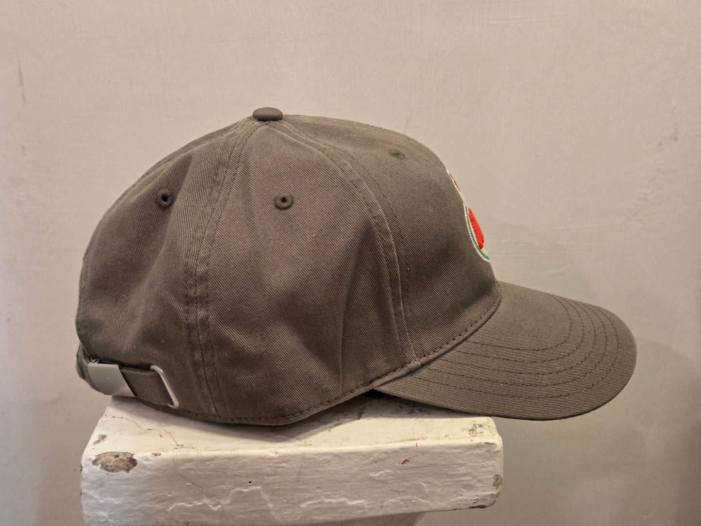 CAPPELLO AMERICAN NEEDLE MACK TRUCK HEPCAT AN ADJ COLOR OLIVE