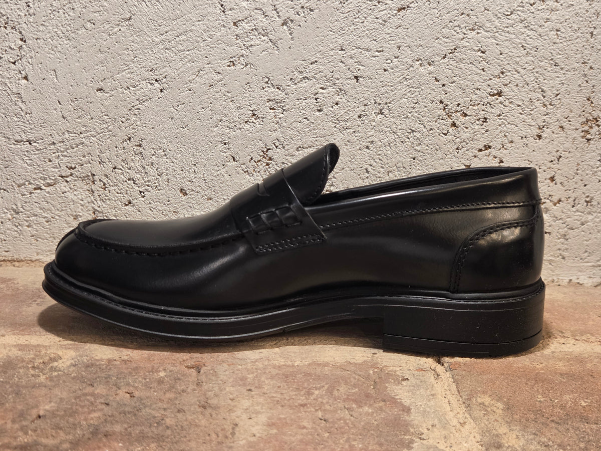 MOCASSINO COLLEGIALE ABRASIVATO AG TREND COLOR NERO