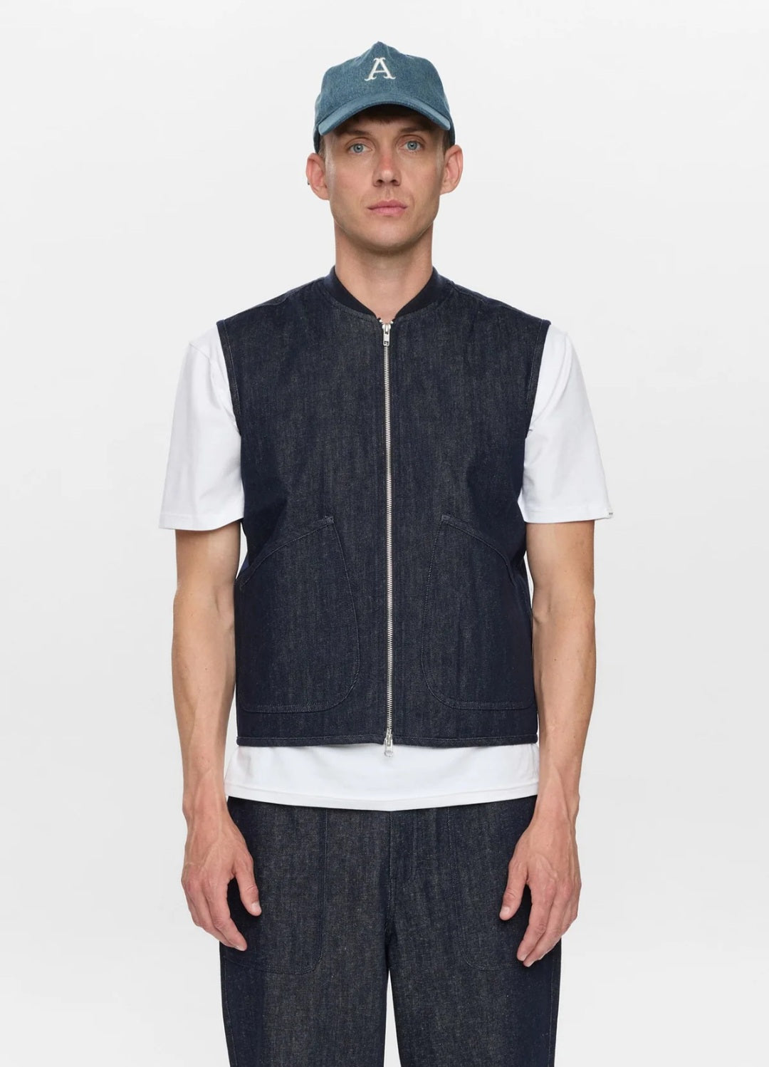 AKROBIN DEMIN GILET ANERKJENDT COLOR DARK BLUE DENIM