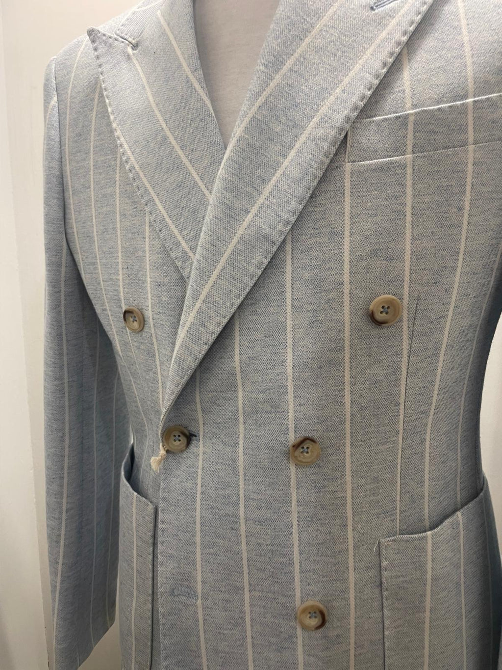 GIACCA AG TREND DOPPIO PETTO CELESTE CON RIGHE BIANCHE G740 P573