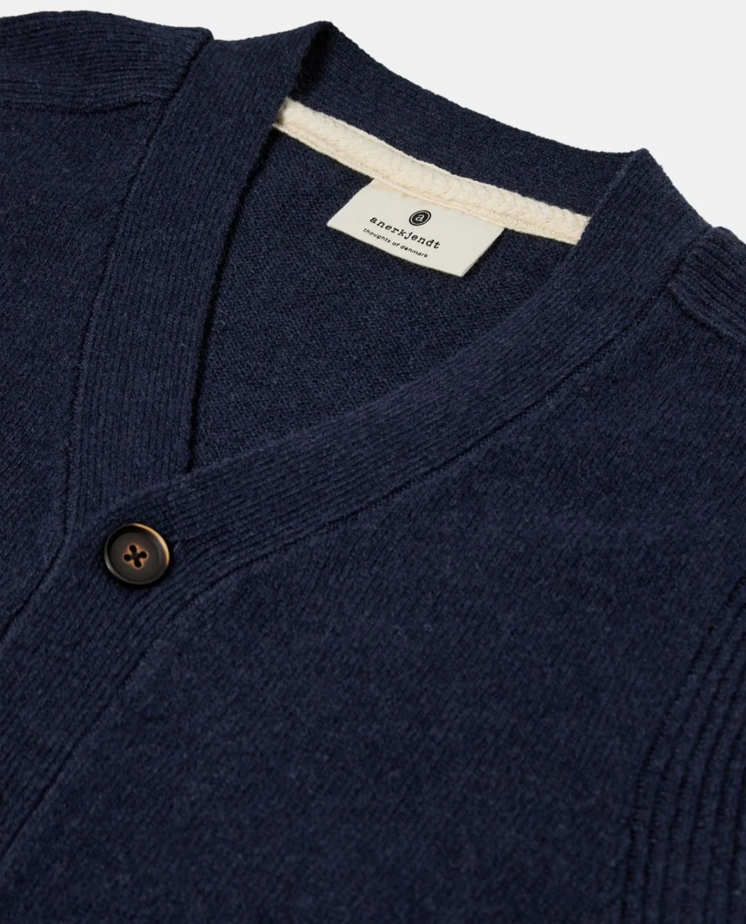 AKSVEND LAMBSWOOL CARDIGAN ANERKJENDT COLOR DARK NAVY