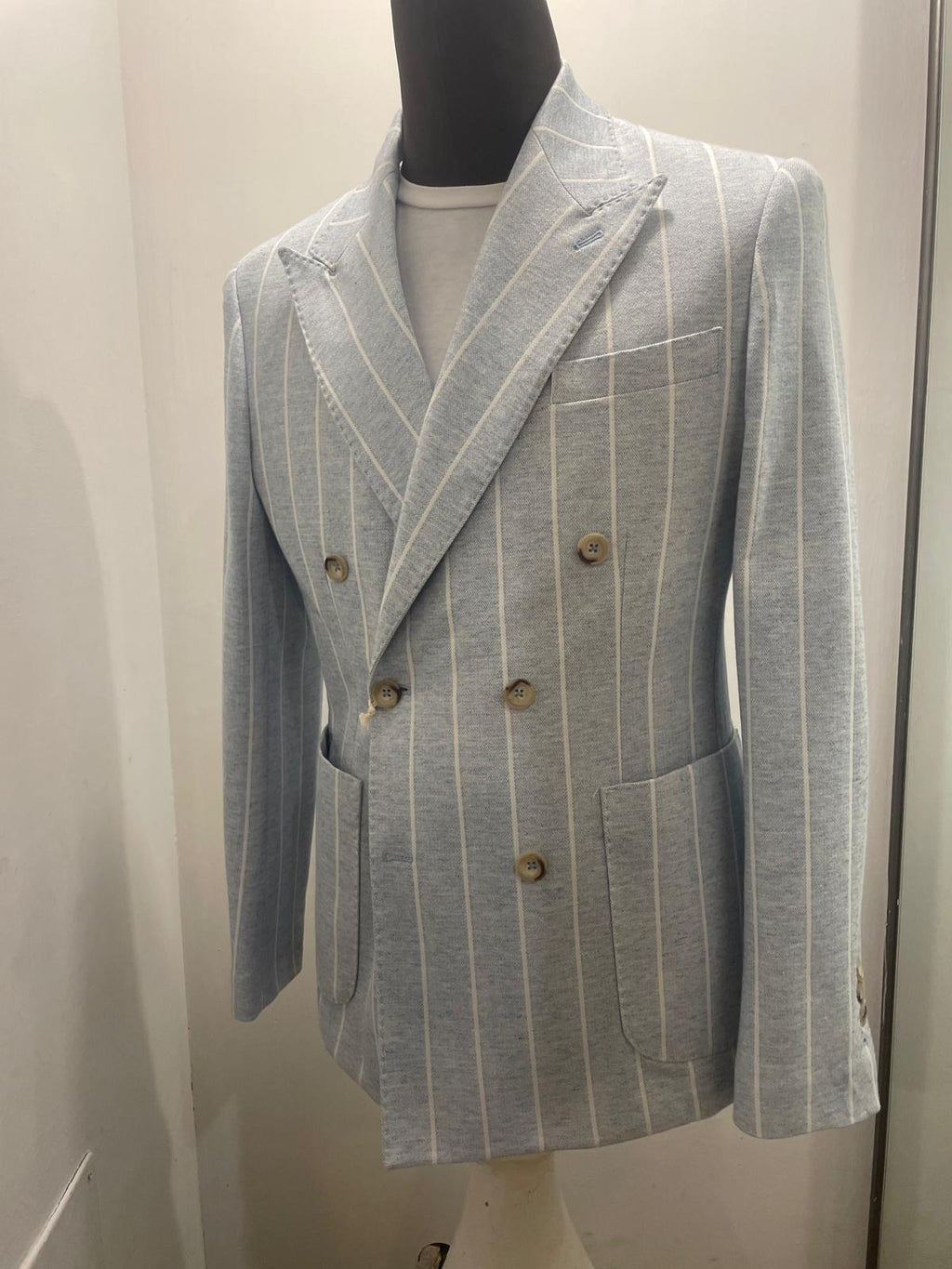 GIACCA AG TREND DOPPIO PETTO CELESTE CON RIGHE BIANCHE G740 P573