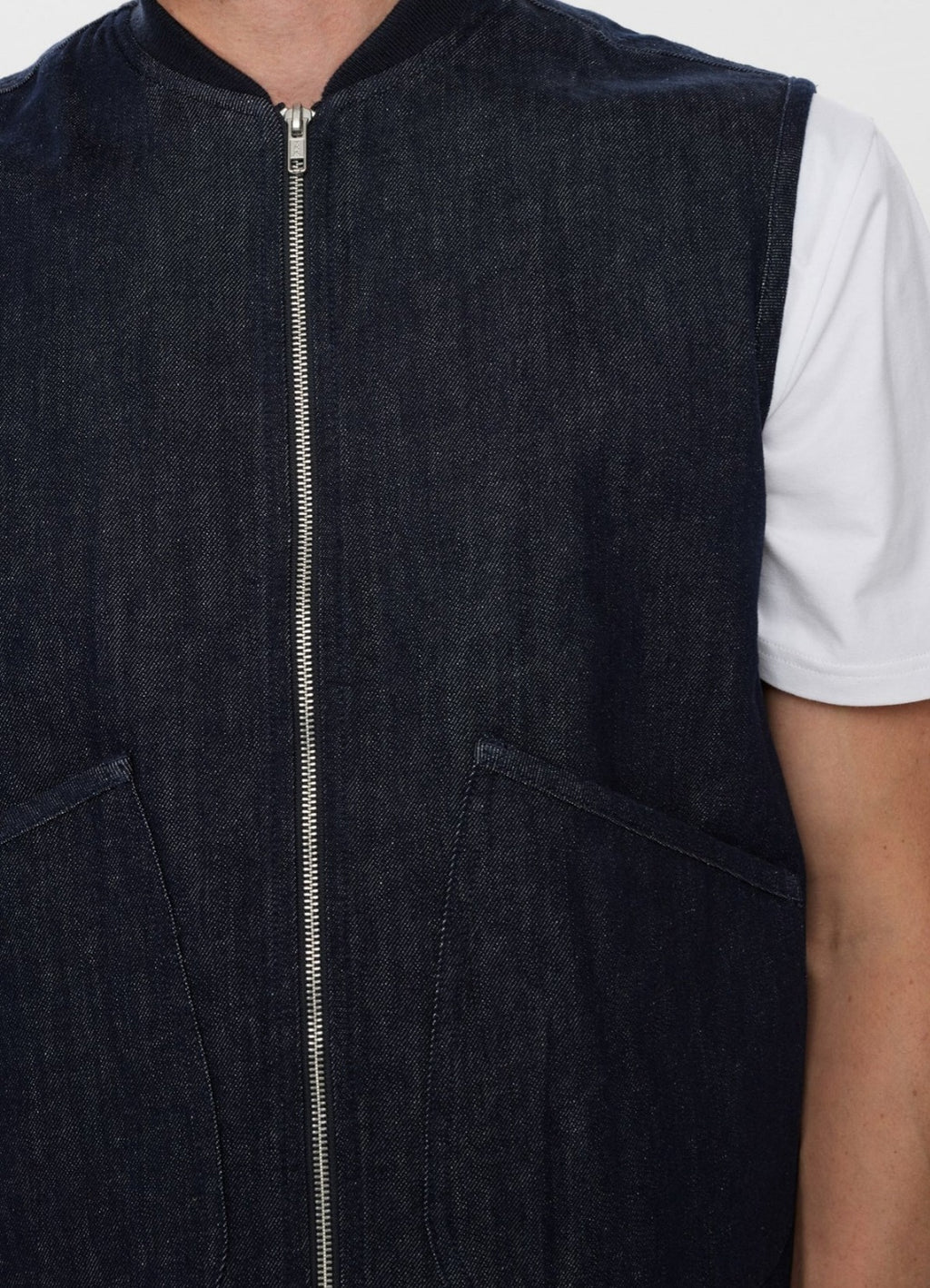 AKROBIN DEMIN GILET ANERKJENDT COLOR DARK BLUE DENIM